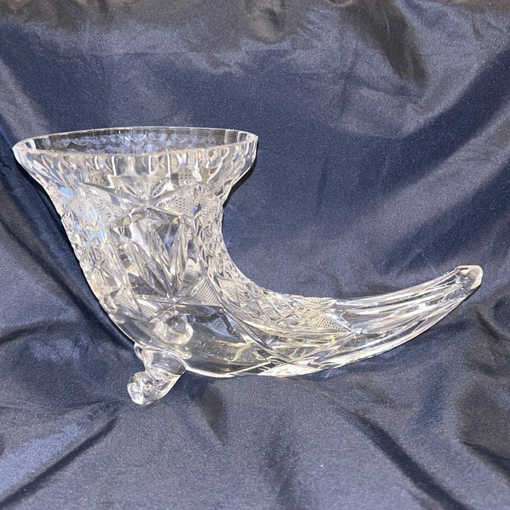 Cut Glass Crystal Cornucopia Vase Horn of Plenty 12 Point Stars